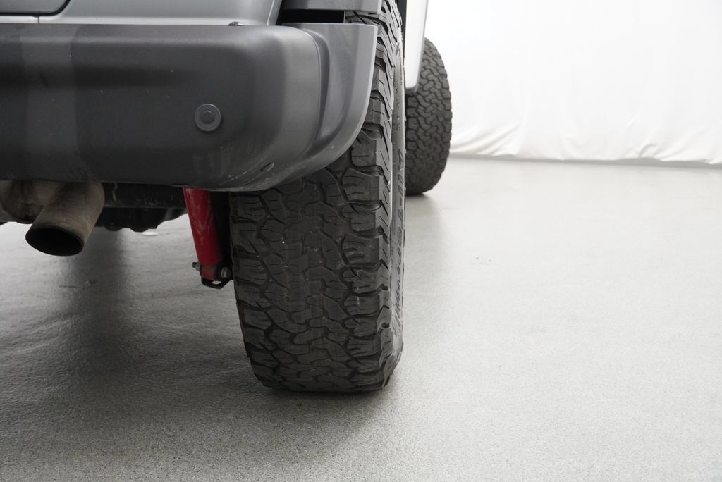 Used 2024 Jeep Wrangler Unlimited Rubicon 4xe AWD/4WD image 19