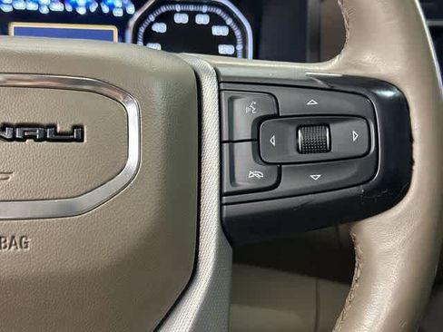 Used 2021 GMC Yukon XL Denali w/ Denali Premium Package RWD image 17