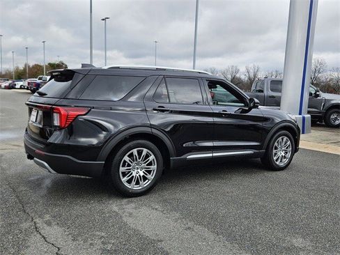New 2026 Ford Explorer Platinum image 46