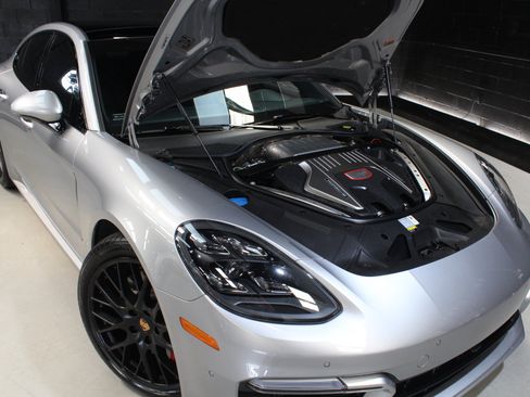 Used 2022 Porsche Panamera GTS AWD/4WD image 28