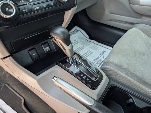 Used 2013 Honda Civic LX image 21