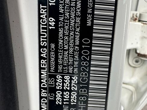 Used 2016 Mercedes-Benz E 350 4MATIC Sedan image 33