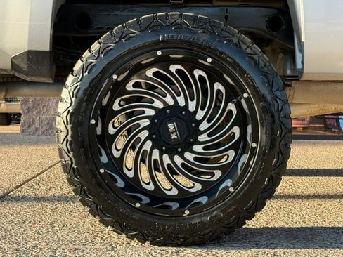 Used 2018 Chevrolet Silverado 1500 Custom w/ Trailering Package image 26