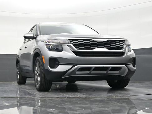 Used 2022 Kia Seltos LX AWD/4WD image 26