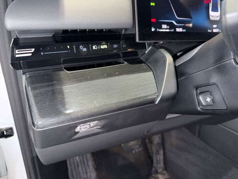 Certified 2025 BMW 530i xDrive image 19