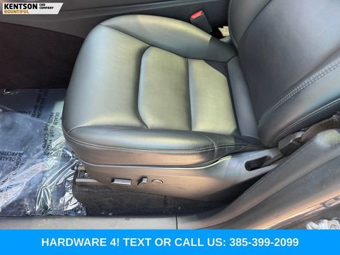 Used 2023 Tesla Model Y Long Range AWD/4WD image 26