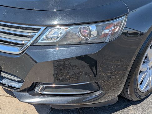 Used 2017 Chevrolet Impala LT FWD image 10