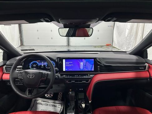 Used 2025 Toyota Camry XSE image 33