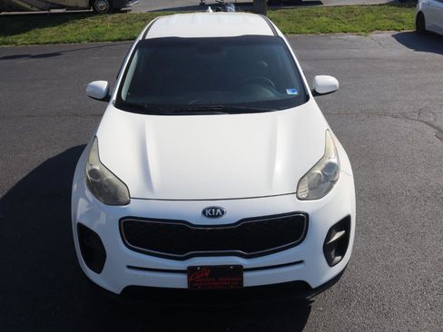 Used 2017 Kia Sportage LX FWD image 4