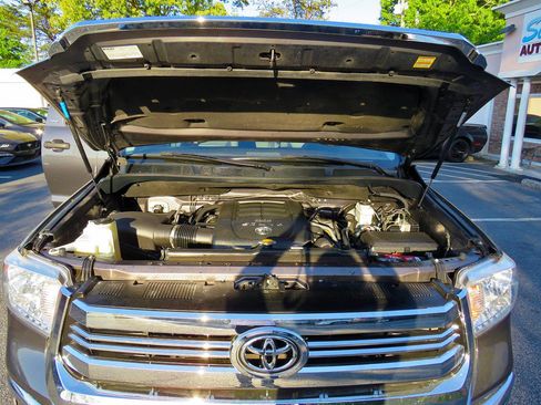 Used 2016 Toyota Tundra SR5 w/ SR5 Upgrade Package AWD/4WD image 34