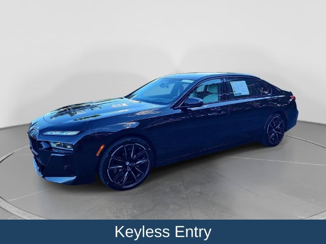 Used 2023 BMW 740i w/ Executive Package RWD image 9