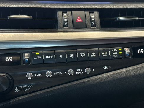 Used 2019 Lexus ES 350 F Sport w/ Accessory Package FWD image 22