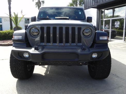 Used 2018 Jeep Wrangler Unlimited Sport S AWD/4WD image 13