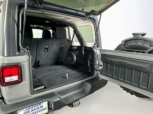 Used 2021 Jeep Wrangler Unlimited Sport AWD/4WD image 25