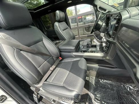 Used 2024 Ford F150 Lariat w/ Equipment Group 502A High AWD/4WD image 30