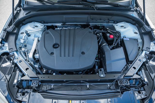 New 2026 Volvo XC60 B5 Plus AWD/4WD image 20