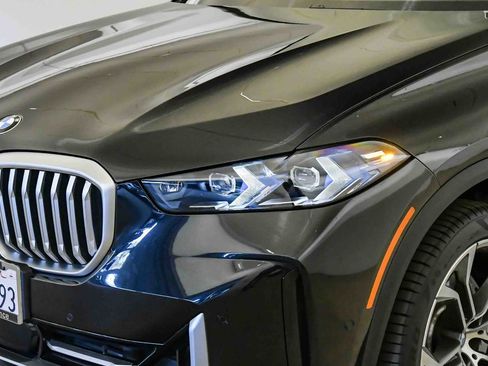 Used 2026 BMW X5 sDrive40i w/ Premium Package RWD image 9