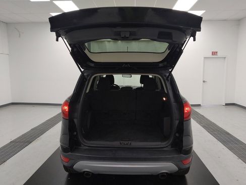 Used 2019 Ford Escape SE FWD image 29