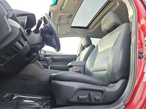 Used 2017 Subaru Outback 2.5i Limited image 19