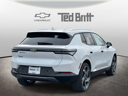 New 2026 Chevrolet Equinox EV LT image 4
