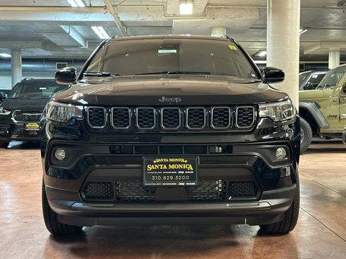 New 2026 Jeep Compass Latitude image 8