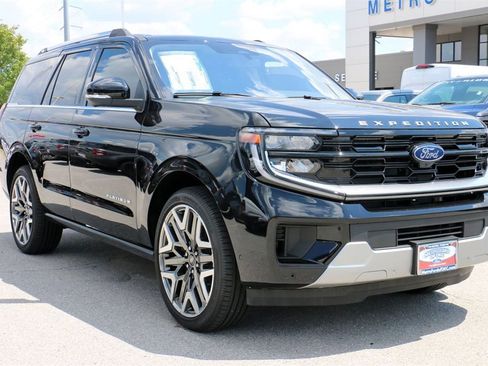 New 2025 Ford Expedition Platinum w/ Platinum Ultimate Package image 4