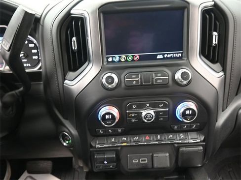 Used 2020 GMC Sierra 2500 Denali w/ Denali Ultimate Package image 10