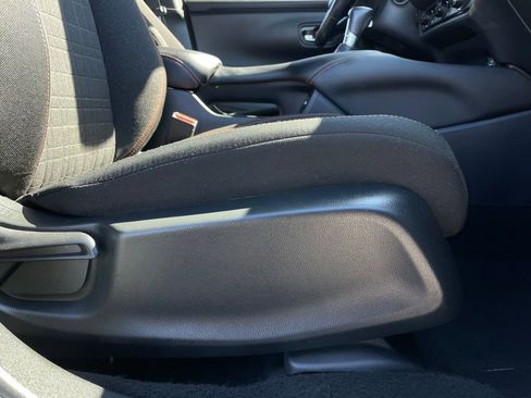 Used 2023 Honda HR-V Sport image 29