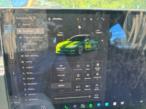 Used 2022 Tesla Model S Plaid AWD/4WD image 11