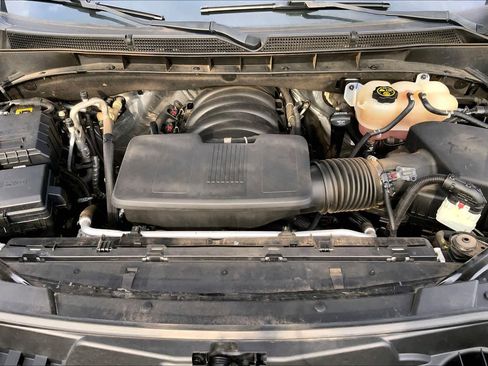 Used 2023 GMC Yukon AT4 w/ AT4 Premium Package image 32