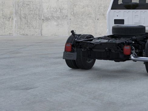 New 2025 Ford F450 XL w/ Snow Plow Prep Package image 21