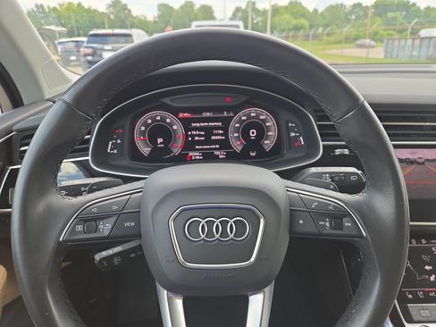 Used 2023 Audi Q7 2.0T Premium Plus AWD/4WD image 11