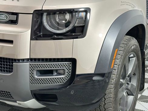 Used 2023 Land Rover Defender 90 Carpathian Edition AWD/4WD image 13