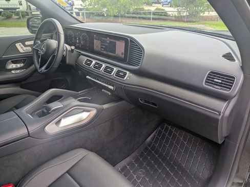 Used 2025 Mercedes-Benz GLE 350 4MATIC image 39