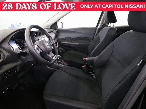 New 2025 Nissan Kicks Play S image 10