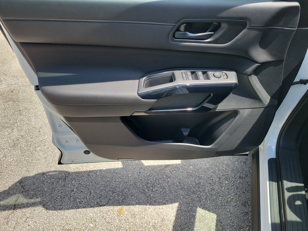 New 2026 Nissan Pathfinder SV FWD image 25