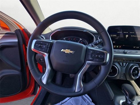 Used 2025 Chevrolet Blazer LT image 12