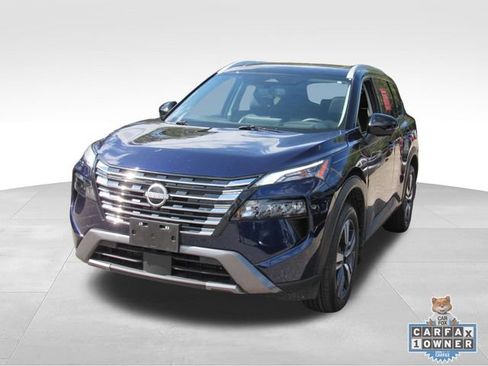 Certified 2025 Nissan Rogue SL w/ SL Premium Package FWD image 2
