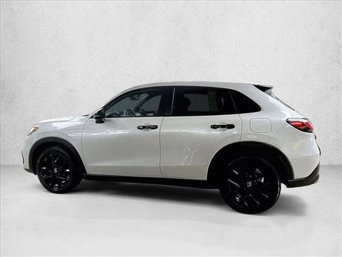 Used 2023 Honda HR-V Sport image 6