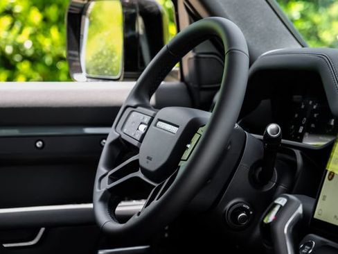 New 2026 Land Rover Defender 110 Trophy Edition AWD/4WD image 16