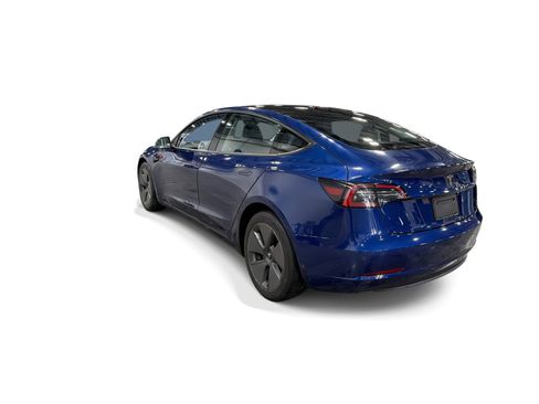 Certified 2023 Tesla Model 3 Standard Range RWD image 4