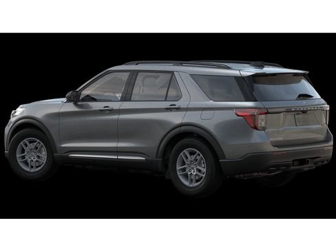 Used 2025 Ford Explorer Active image 2
