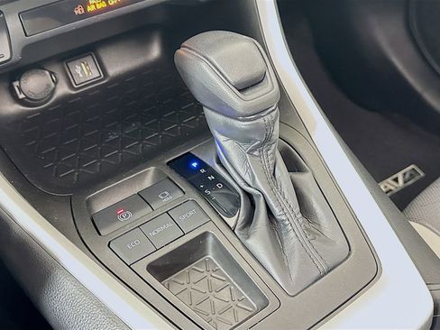 Used 2023 Toyota RAV4 XLE image 17