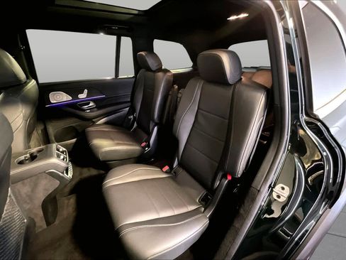 Used 2024 Mercedes-Benz GLS 450 4MATIC image 21
