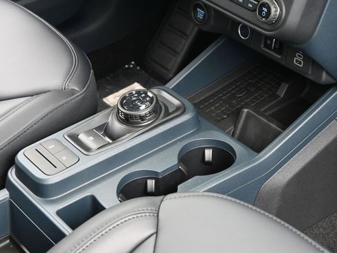 New 2025 Ford Maverick Lariat w/ Black Appearance Package image 32