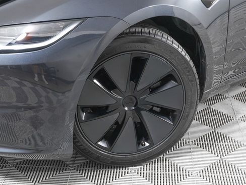 Used 2025 Tesla Model 3 Long Range image 36