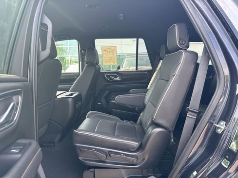 Used 2023 Chevrolet Tahoe Premier AWD/4WD image 26