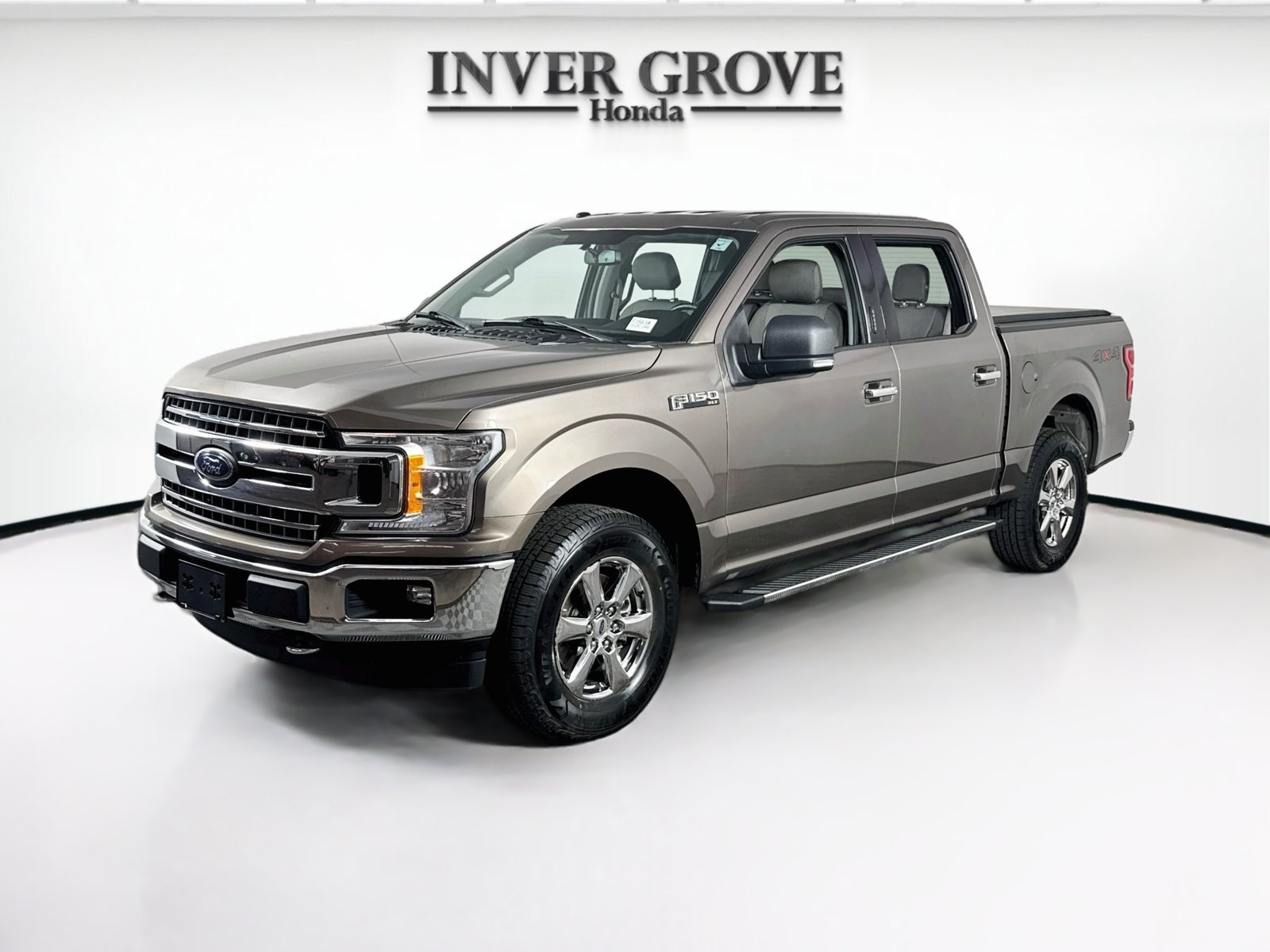 Used 2018 Ford F150 XLT w/ Equipment Group 302A Luxury AWD/4WD image 1