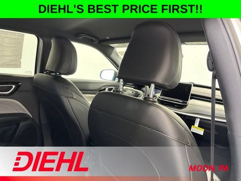 New 2026 Jeep Compass Limited AWD/4WD image 13