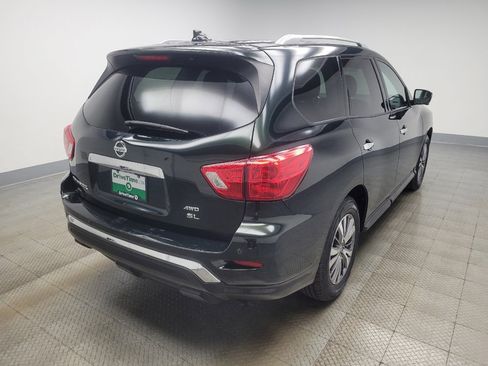 Used 2019 Nissan Pathfinder SL image 9